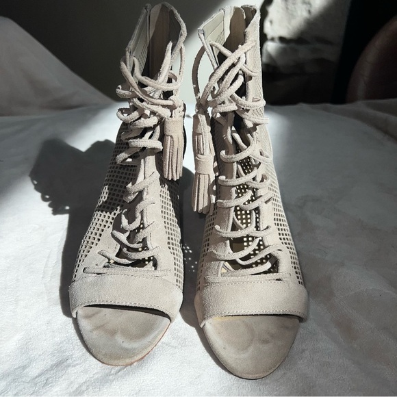 Marc Fisher Shaini Ankle Bootie sz 7.5 - Picture 3 of 7